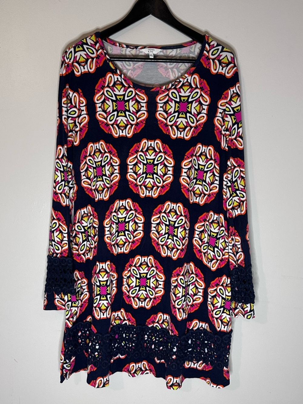 Crown and Ivy Southern Preppy Medallion Print Dress in Navy and Pink, XL